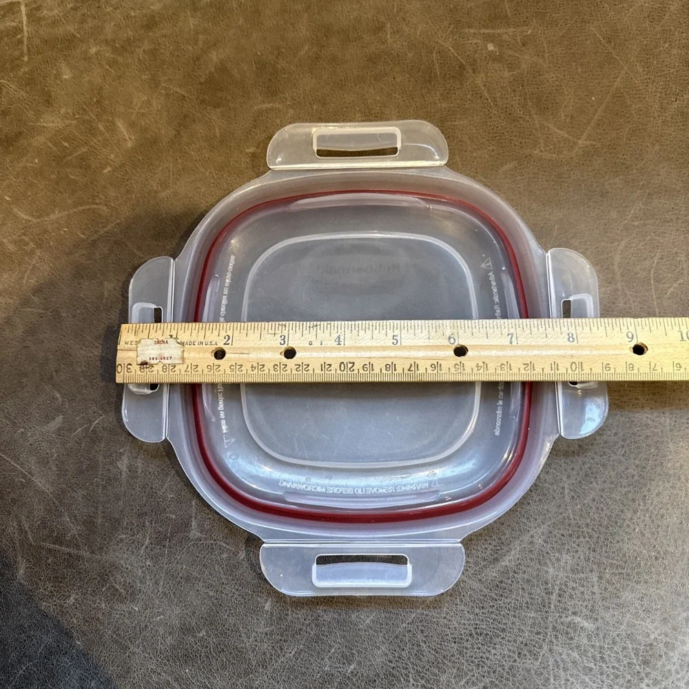 Rubbermaid Replacement Lid Seal 7L00 6.5x6.5 Red Inner Seal‎